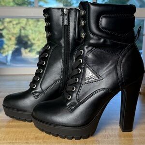 Guess Women’s Tanisa Heeled Lace-Up Platform Hikers Booties Size 7.5